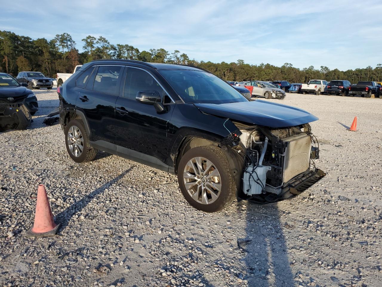 Lot #3036926724 2020 TOYOTA RAV4 XLE P