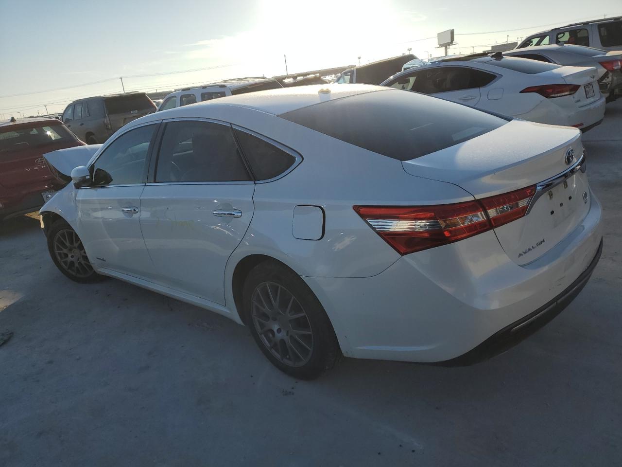 Lot #3037421769 2015 TOYOTA AVALON HYB