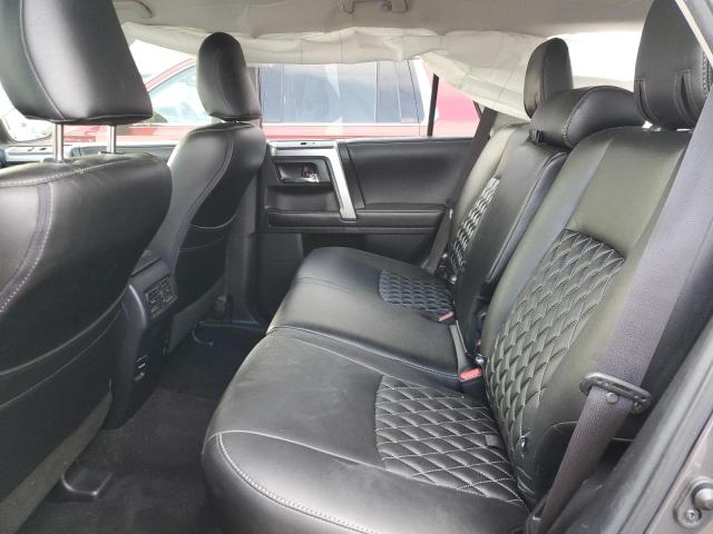 2018 TOYOTA 4RUNNER SR - JTEBU5JR9J5549588