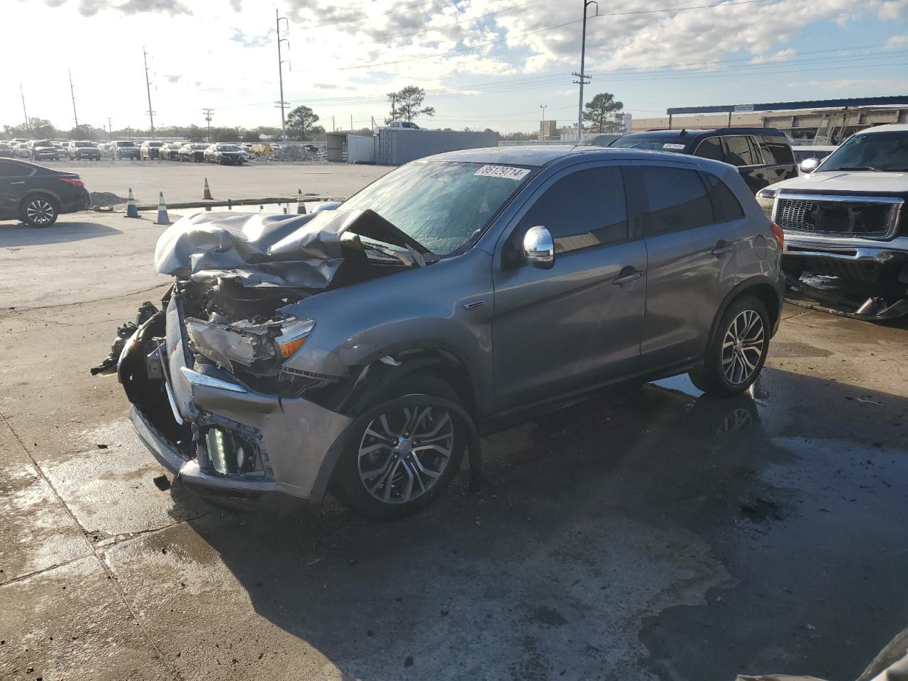  Salvage Mitsubishi Outlander