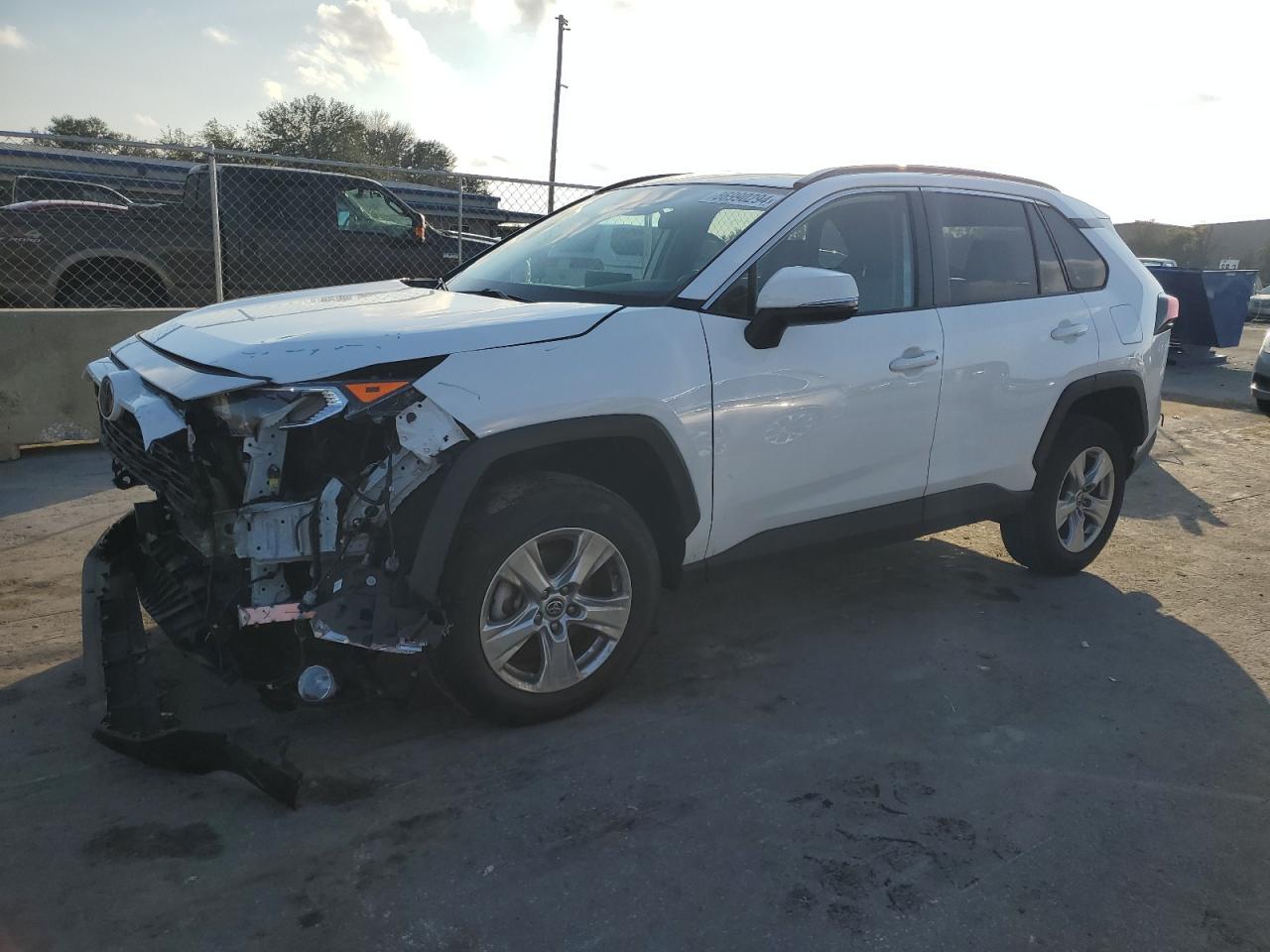  Salvage Toyota RAV4