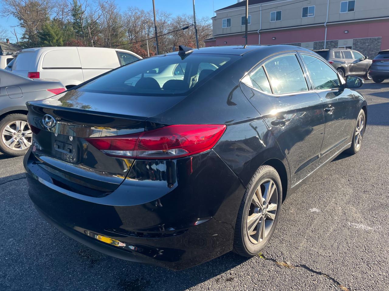 Lot #3033039038 2017 HYUNDAI ELANTRA SE