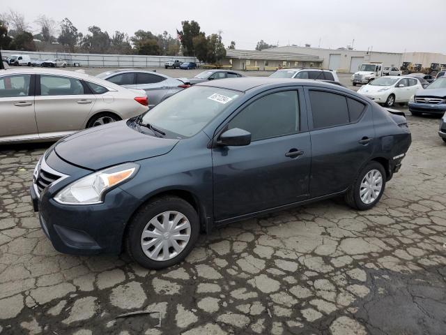 NISSAN VERSA S 2017 gray  gas 3N1CN7AP8HL820735 photo #1