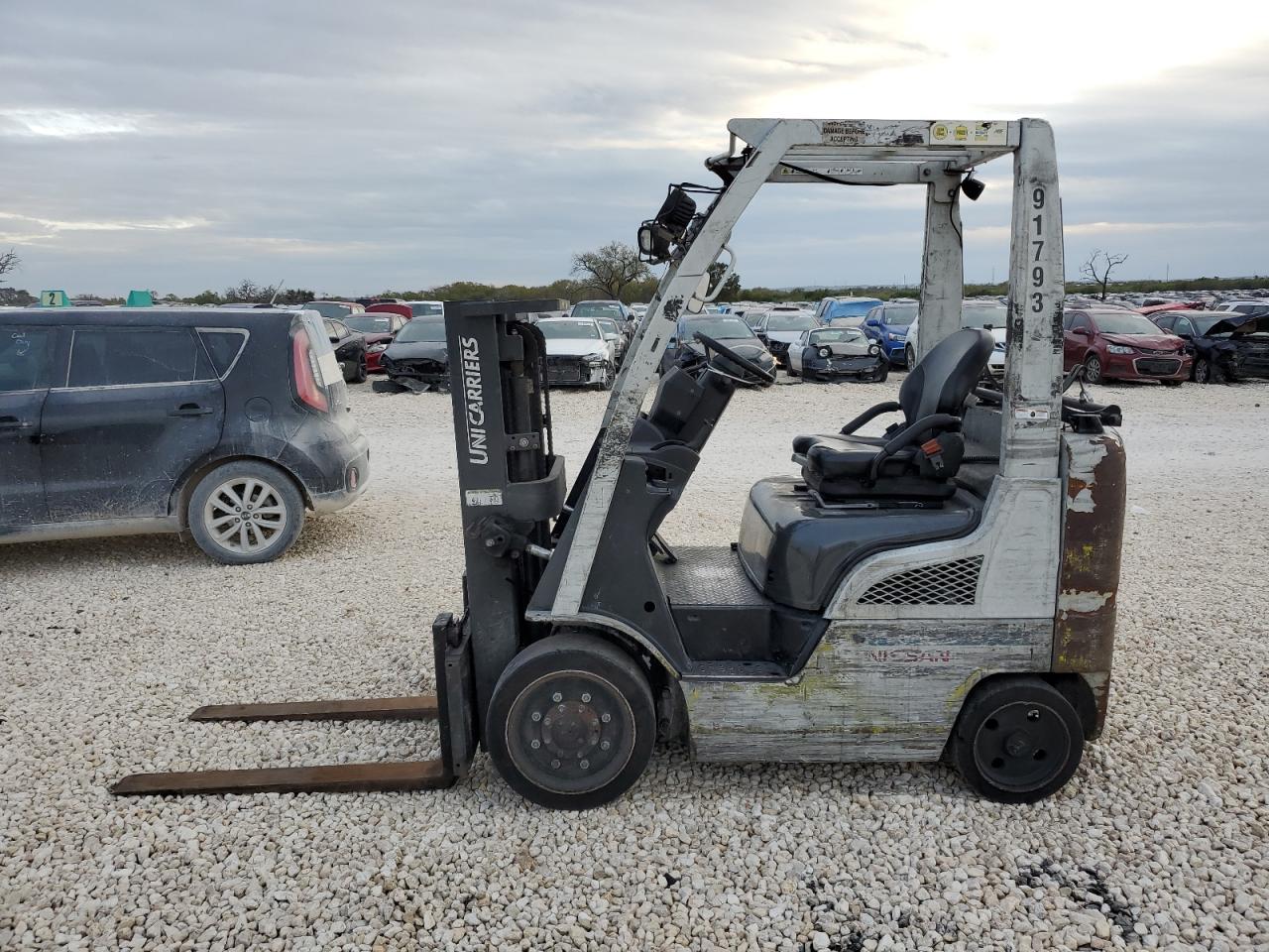 Lot #3029625087 2015 NISSAN FORKLIFT