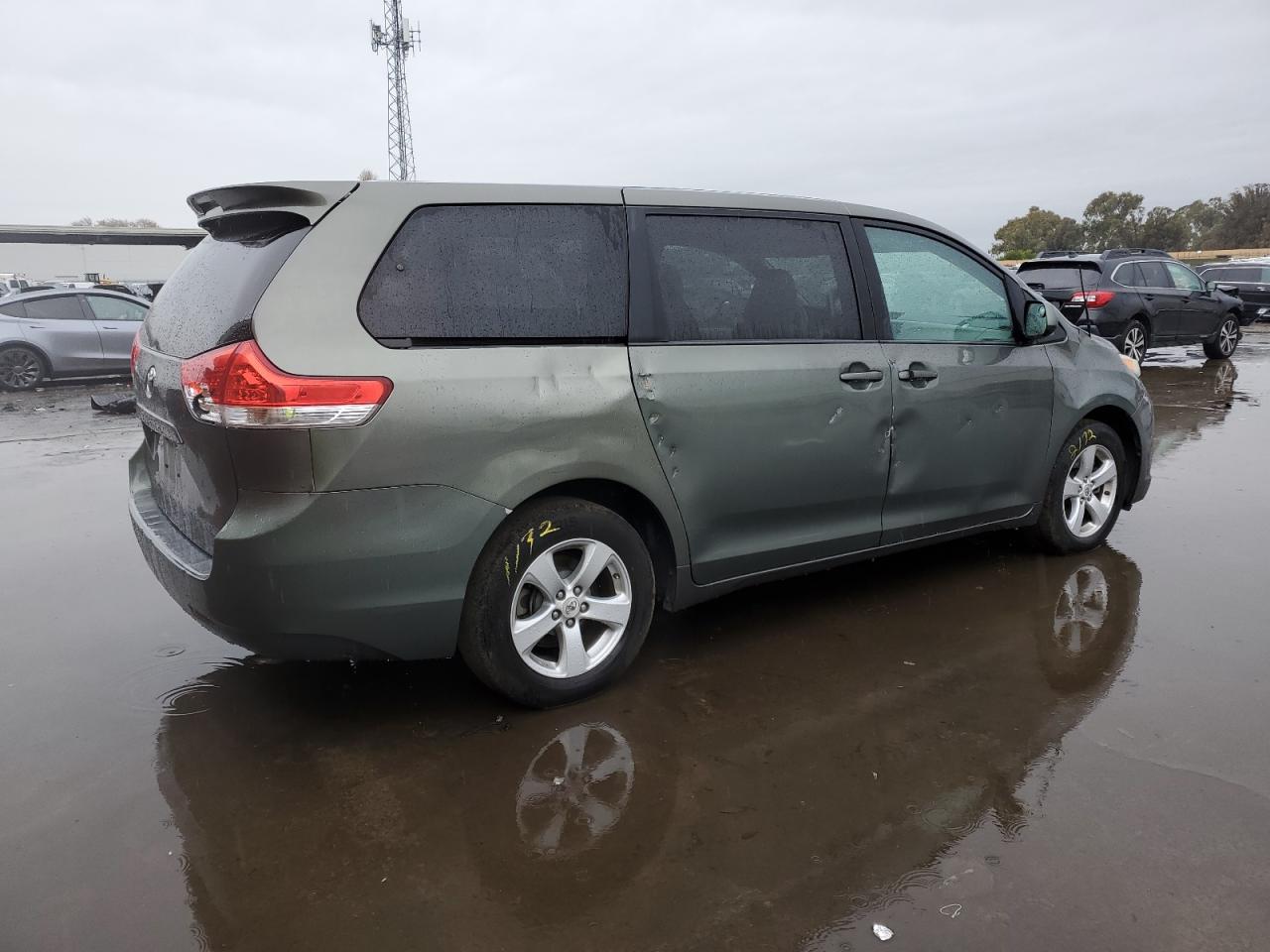 Lot #3052269595 2012 TOYOTA SIENNA BAS