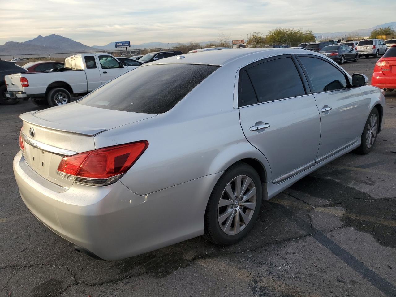 Lot #3024678574 2011 TOYOTA AVALON BAS