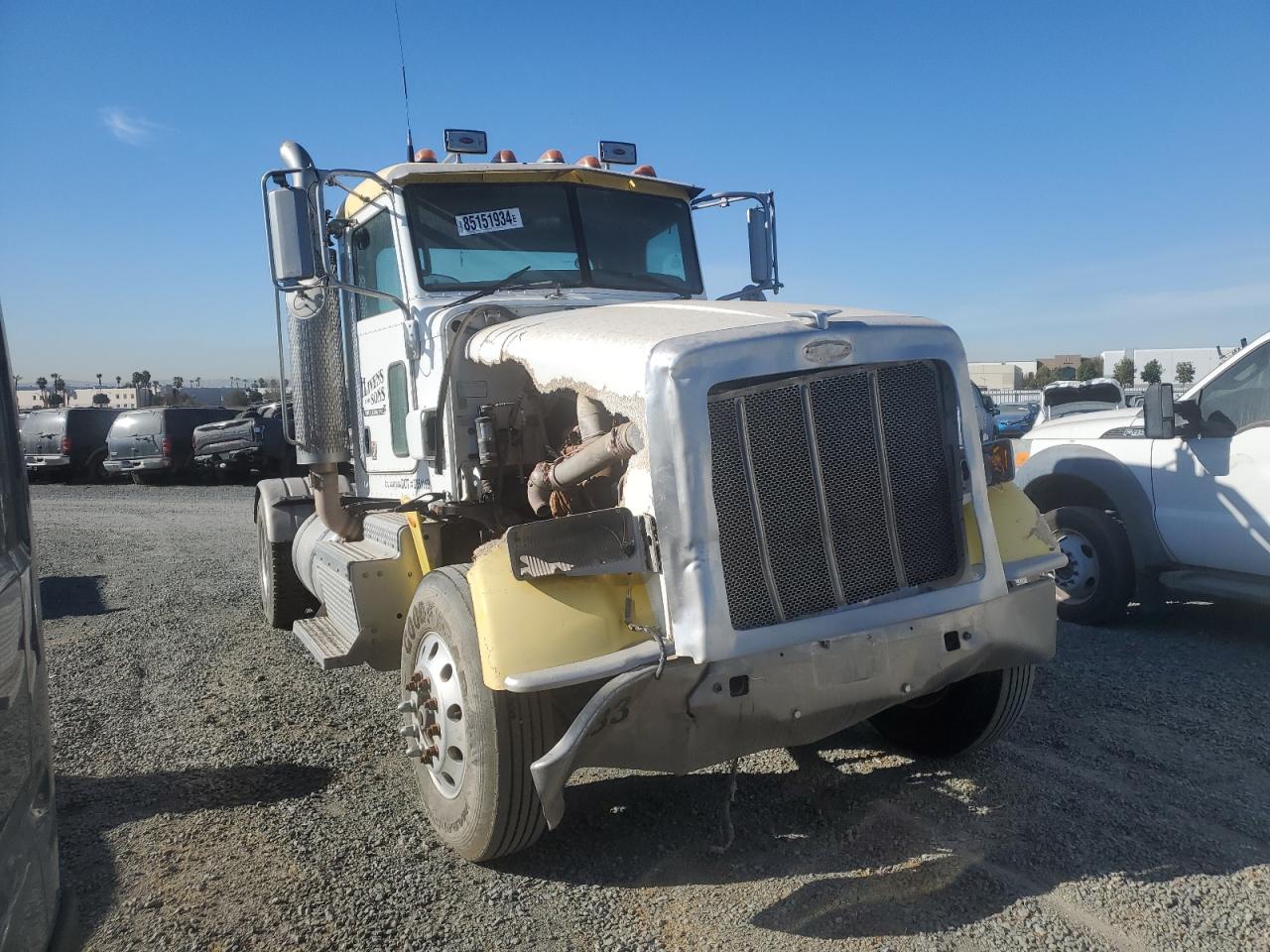  Salvage Peterbilt 367