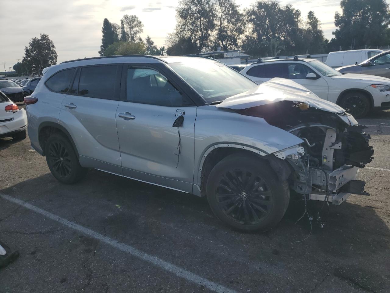 Lot #3033030057 2024 TOYOTA HIGHLANDER