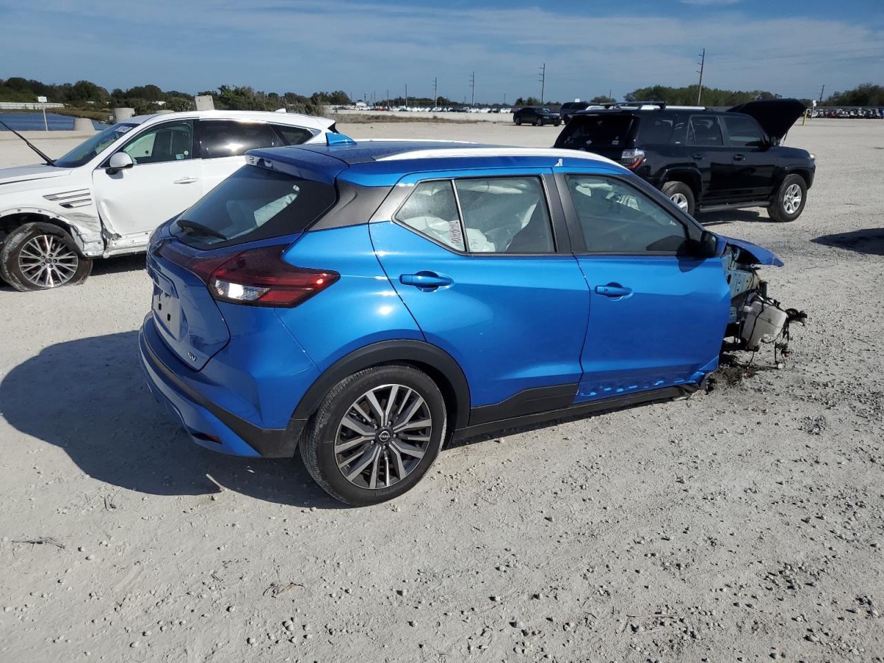 Lot #3033163177 2023 NISSAN KICKS SV