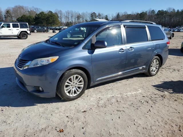 2014 TOYOTA SIENNA XLE #3034351088