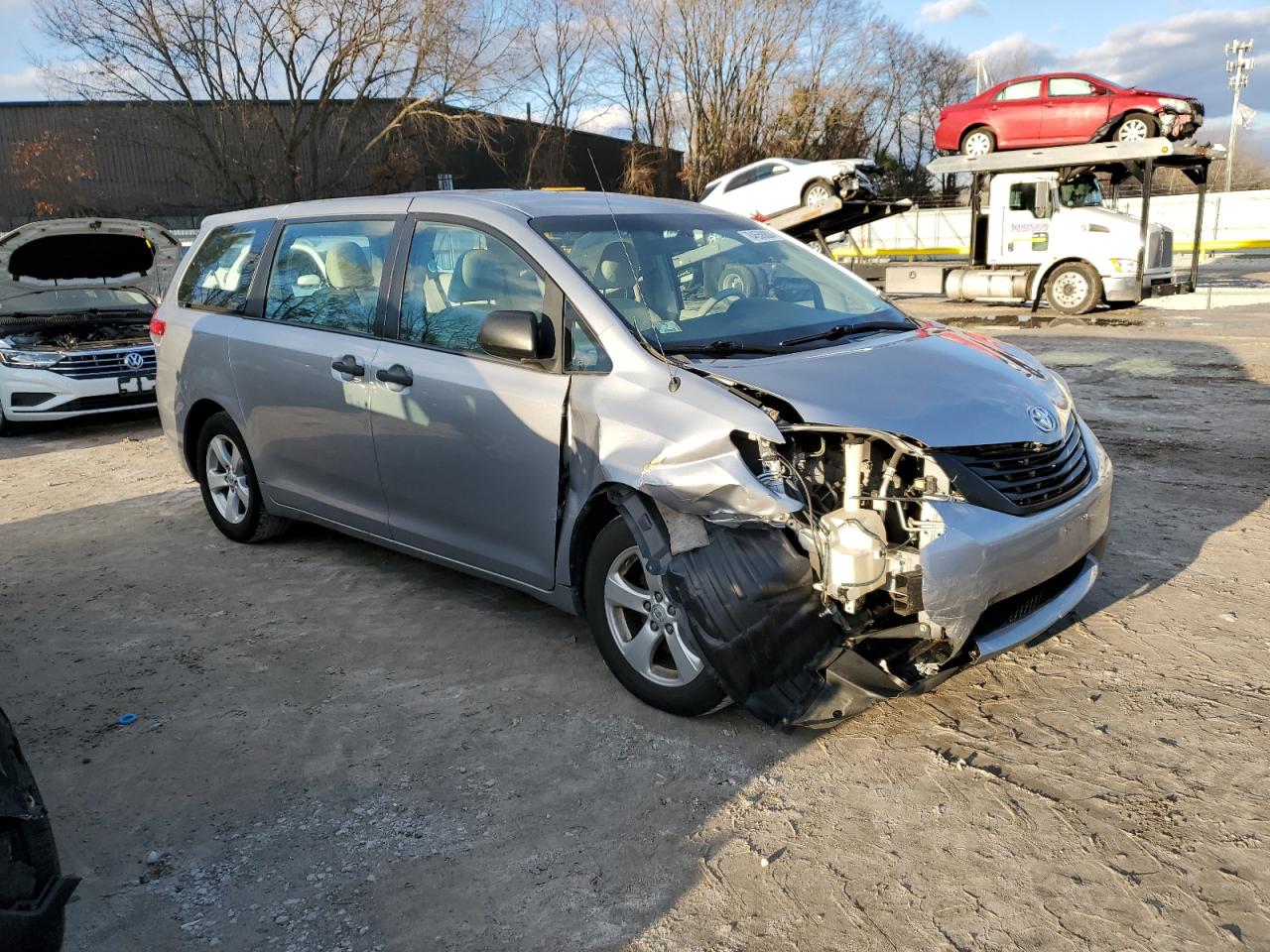 Lot #3037604012 2013 TOYOTA SIENNA