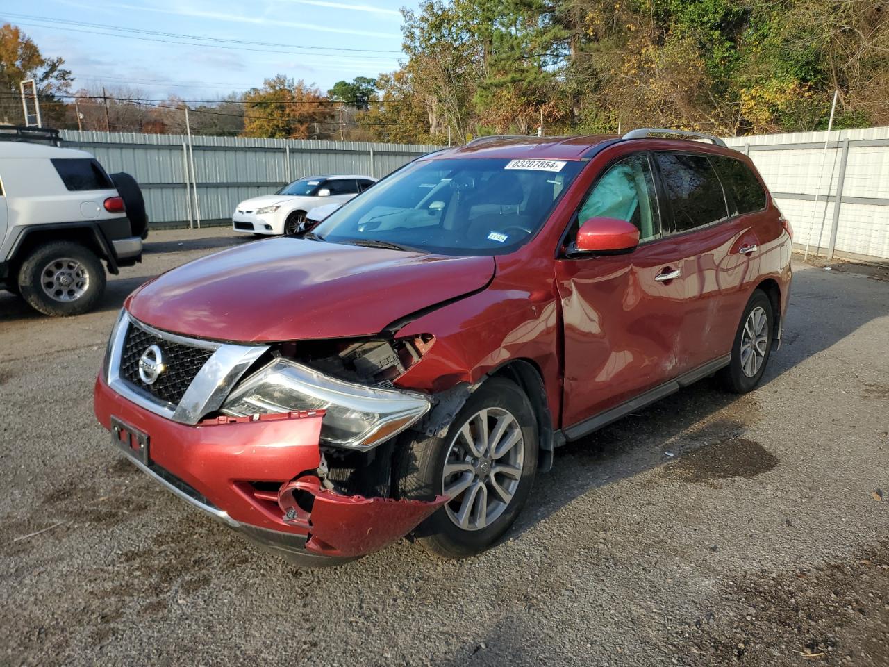  Salvage Nissan Pathfinder