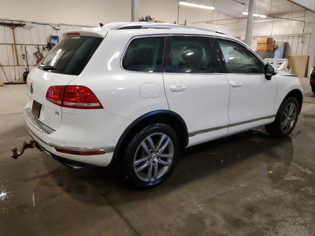 2016 VOLKSWAGEN TOUAREG SP WVGEF9BP1GD001157