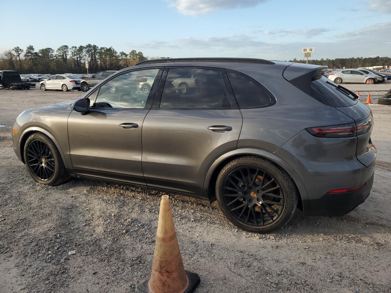 Lot #3034266084 2022 PORSCHE CAYENNE S