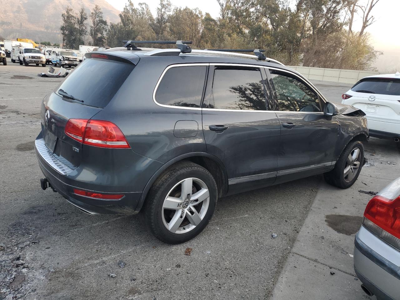 Lot #3052512112 2014 VOLKSWAGEN TOUAREG