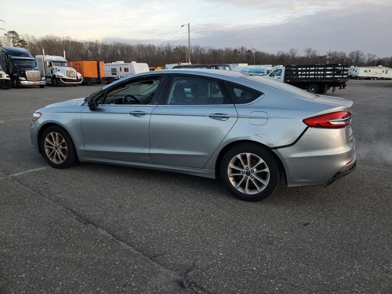 Lot #3030683096 2020 FORD FUSION SE