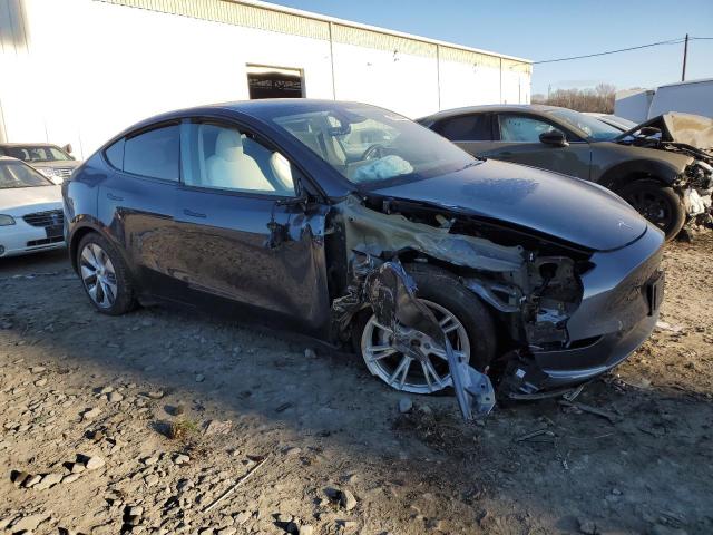 VIN 7SAYGDEE0PA172423 2023 TESLA MODEL Y no.4