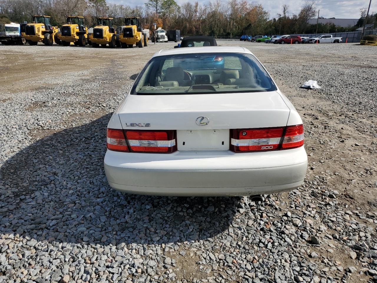 Lot #3037004726 2001 LEXUS ES 300