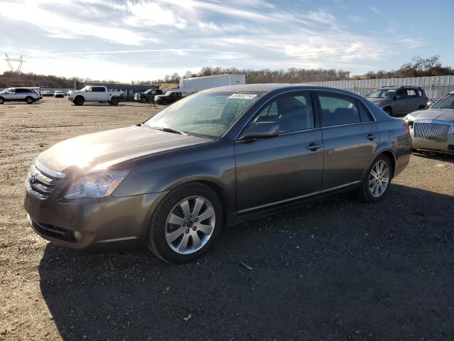 2005 TOYOTA AVALON XL #3028649310