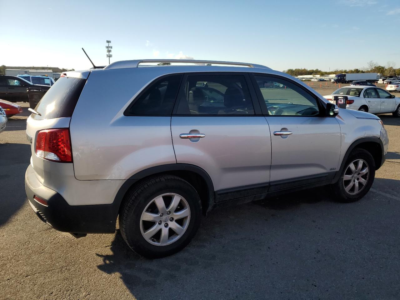 Lot #3027010918 2013 KIA SORENTO LX