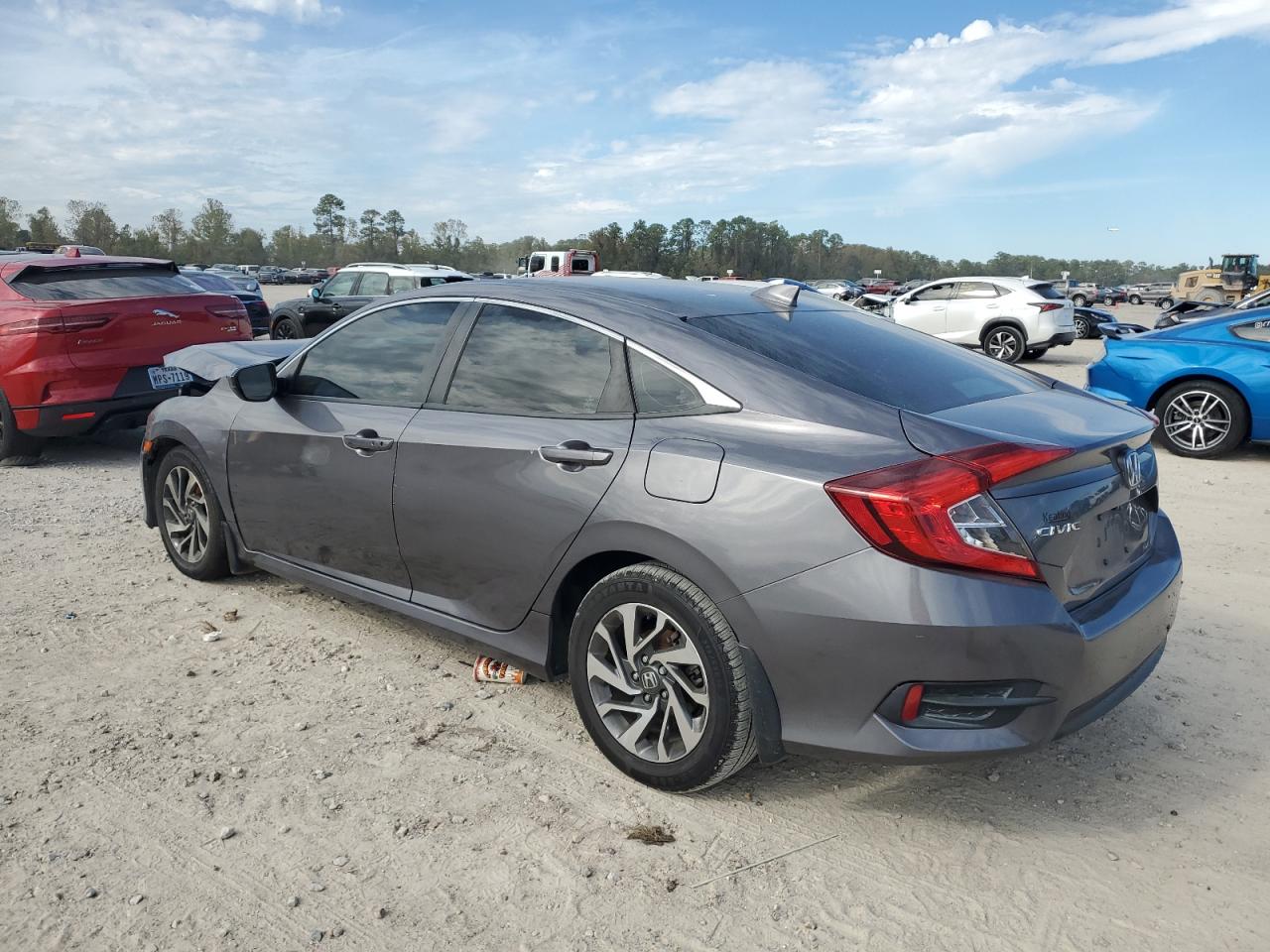 Lot #3033425105 2018 HONDA CIVIC EX