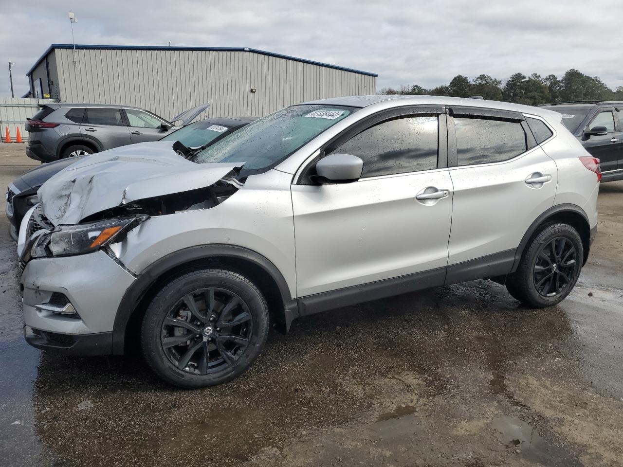 NISSAN ROGUE SPORT S