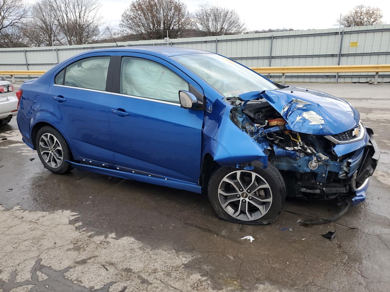 Lot #3028540920 2017 CHEVROLET SONIC LT