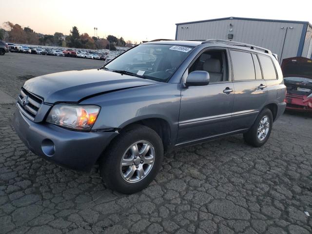 TOYOTA HIGHLANDER 2005 gray  gas JTEGD21A150118969 photo #1