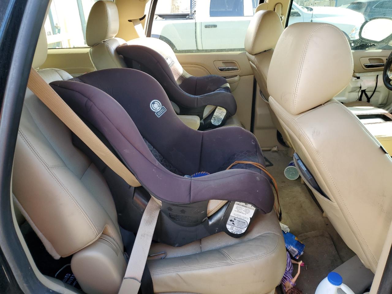 CADILLAC ESCALADE LUXURY