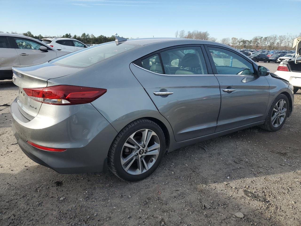 Lot #3040850804 2017 HYUNDAI ELANTRA SE