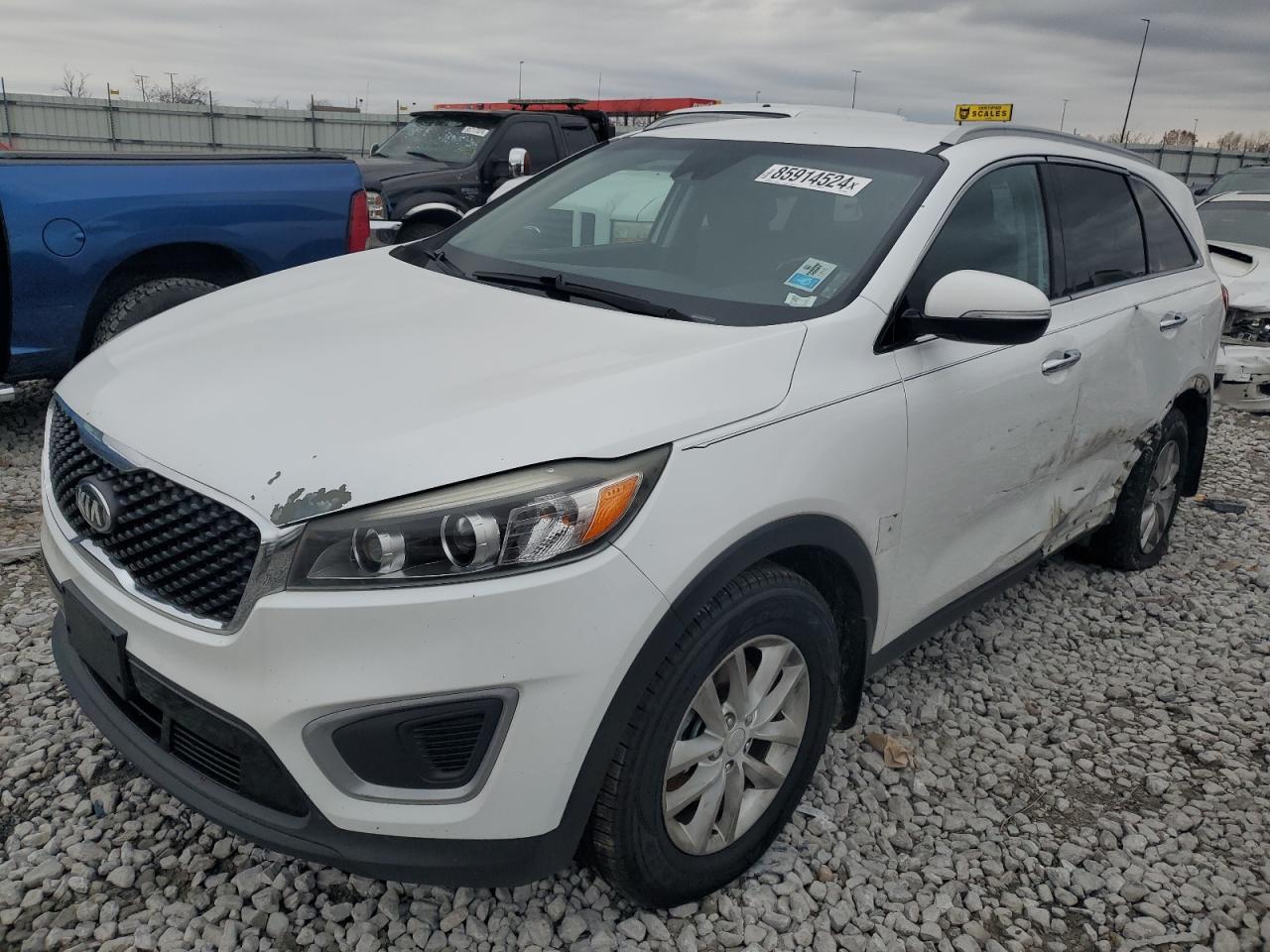  Salvage Kia Sorento