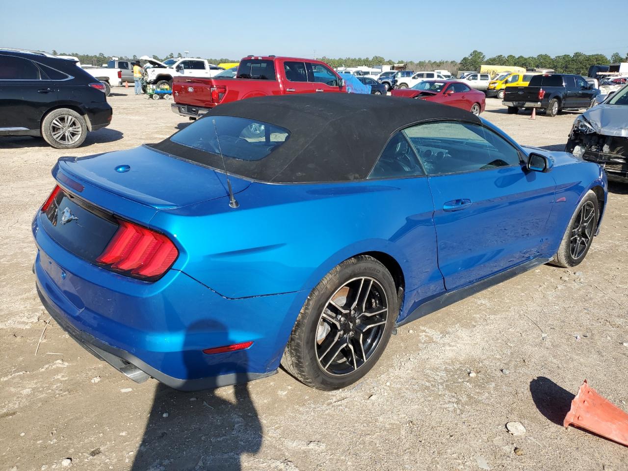 Lot #3029332711 2021 FORD MUSTANG