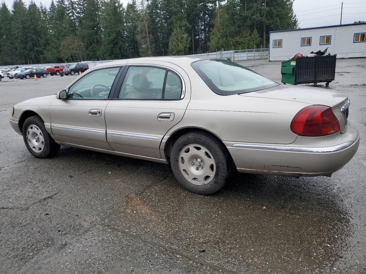 Lot #3048505862 2002 LINCOLN CONTINENTA