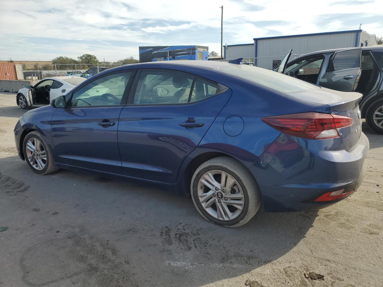 Lot #3028302788 2019 HYUNDAI ELANTRA SE