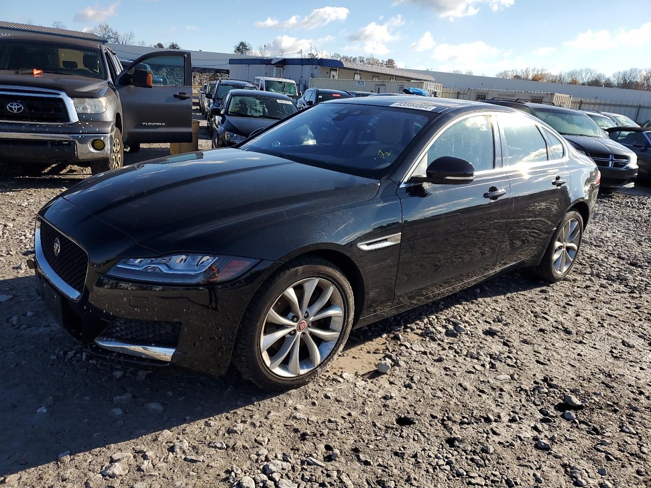 Lot #3028595918 2017 JAGUAR XF PREMIUM