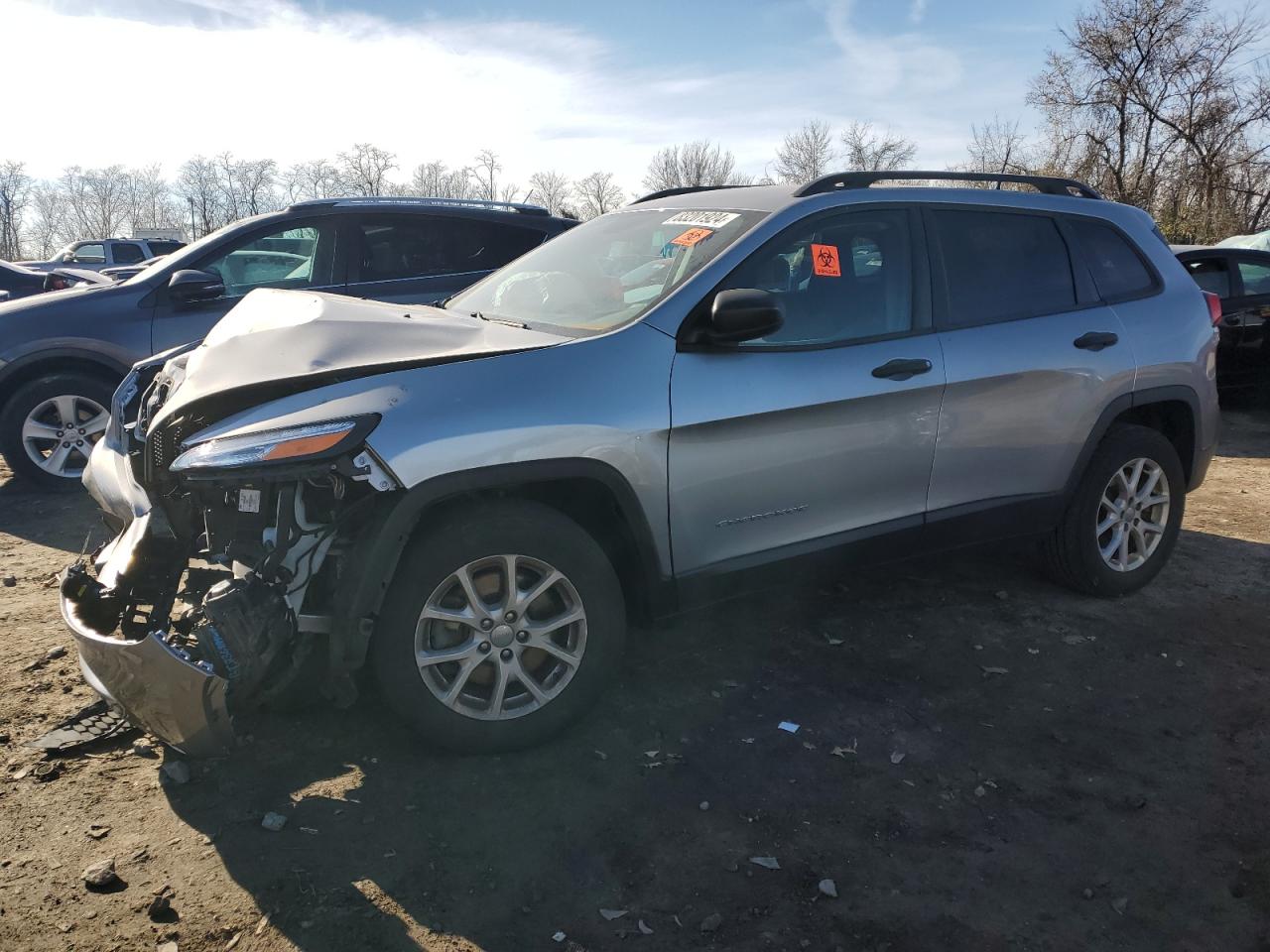  Salvage Jeep Cherokee