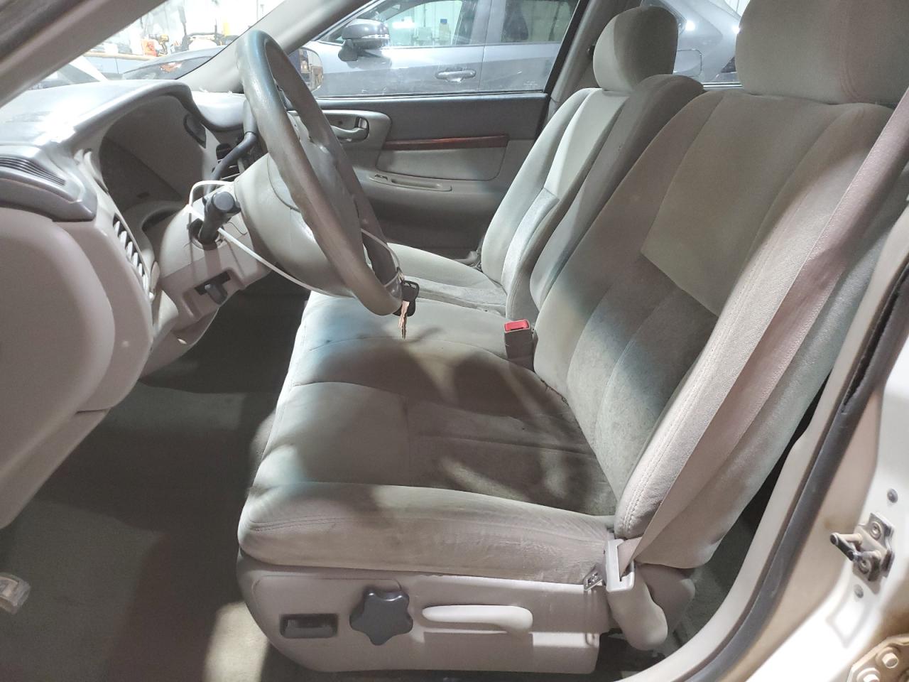 Lot #3211811401 2004 CHEVROLET IMPALA