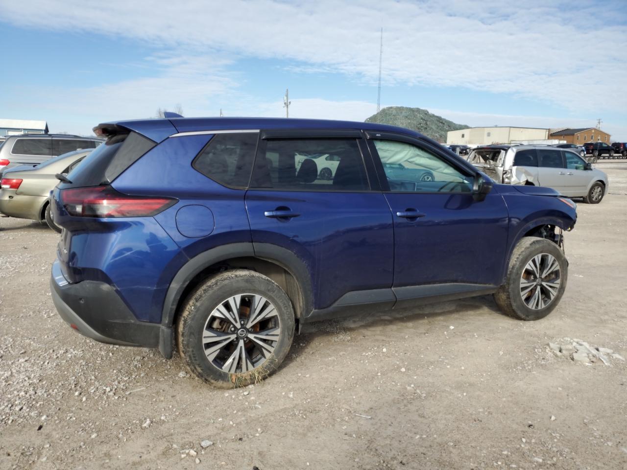 NISSAN ROGUE SV
