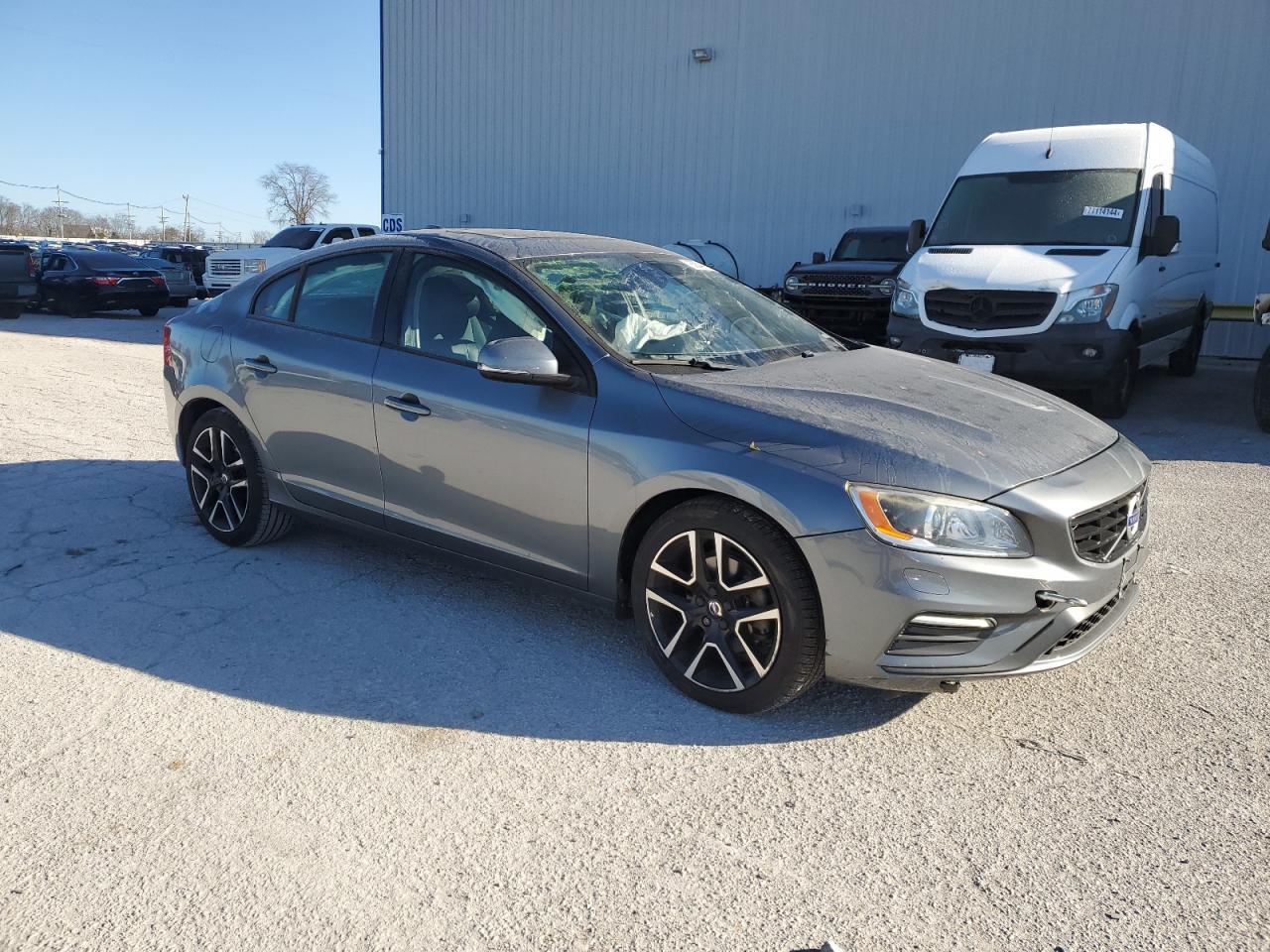 Lot #3028560938 2017 VOLVO S60