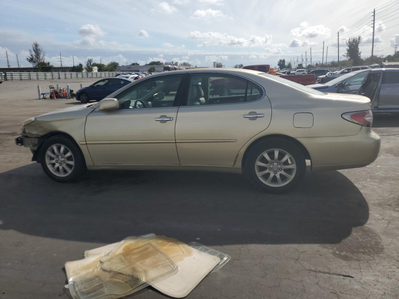 Lot #3038061207 2004 LEXUS ES 330