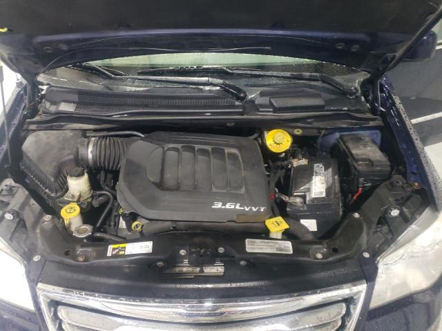 2016 CHRYSLER TOWN & COU - 2C4RC1BG5GR165525