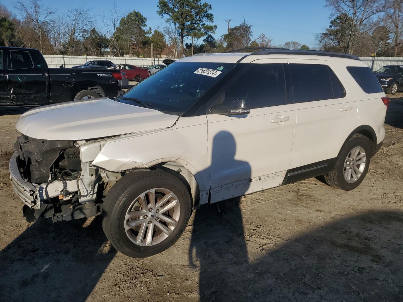  Salvage Ford Explorer