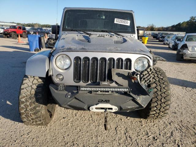 2016 JEEP WRANGLER U - 1C4BJWEGXGL321132