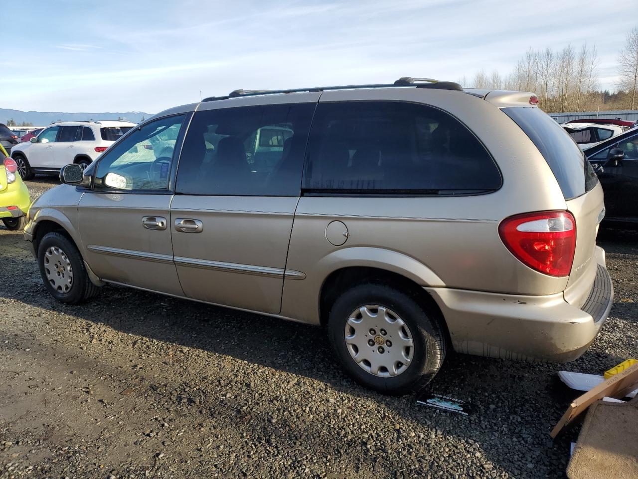 Lot #3033466105 2002 CHRYSLER TOWN & COU