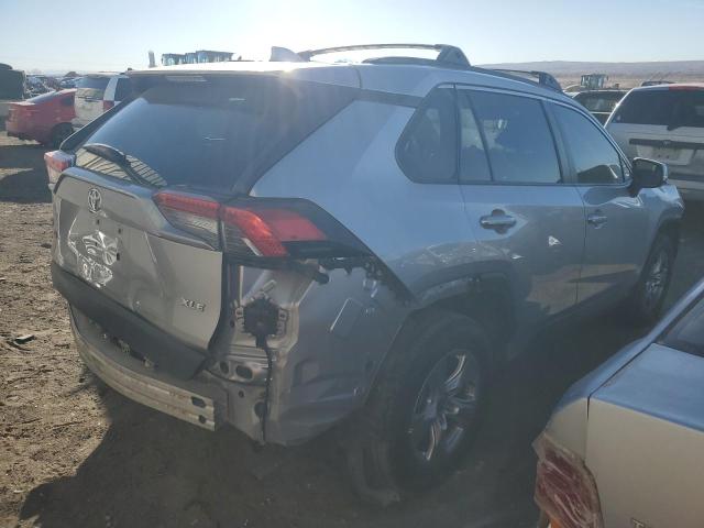 2020 TOYOTA RAV4 XLE - JTMW1RFV8LJ021255