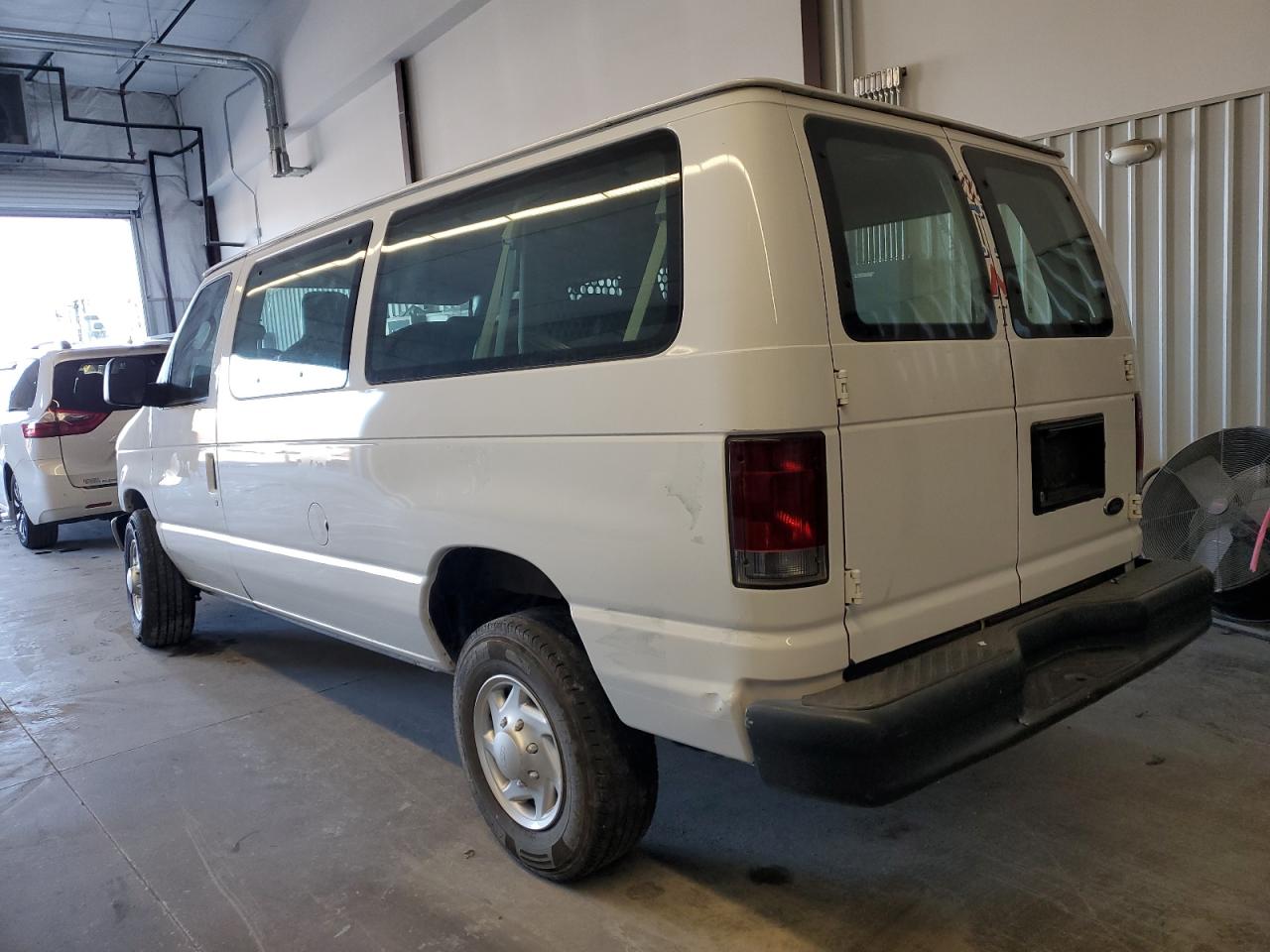 FORD ECONOLINE E350 SUPER DUTY WAGON