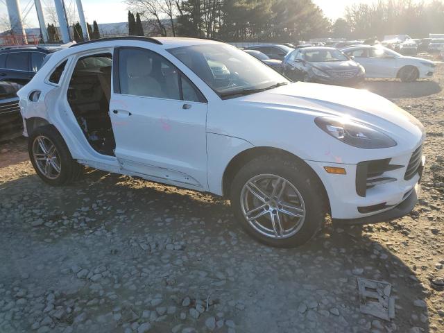 VIN WP1AB2A53LLB32840 2020 PORSCHE MACAN no.4