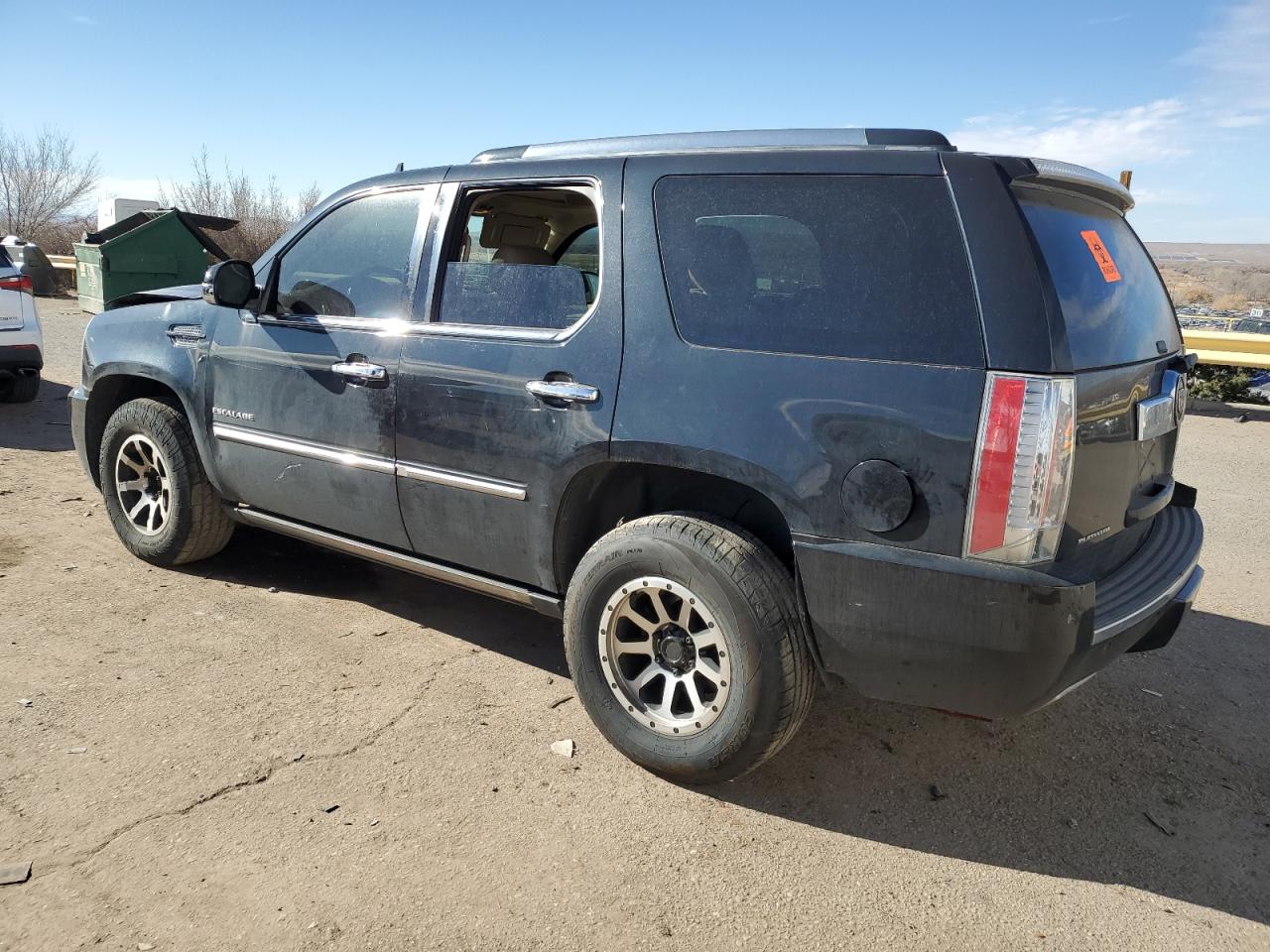 CADILLAC ESCALADE LUXURY