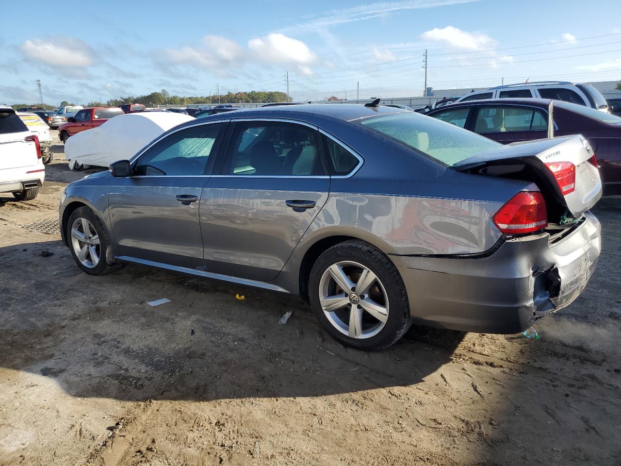 Lot #3028617961 2015 VOLKSWAGEN PASSAT SE