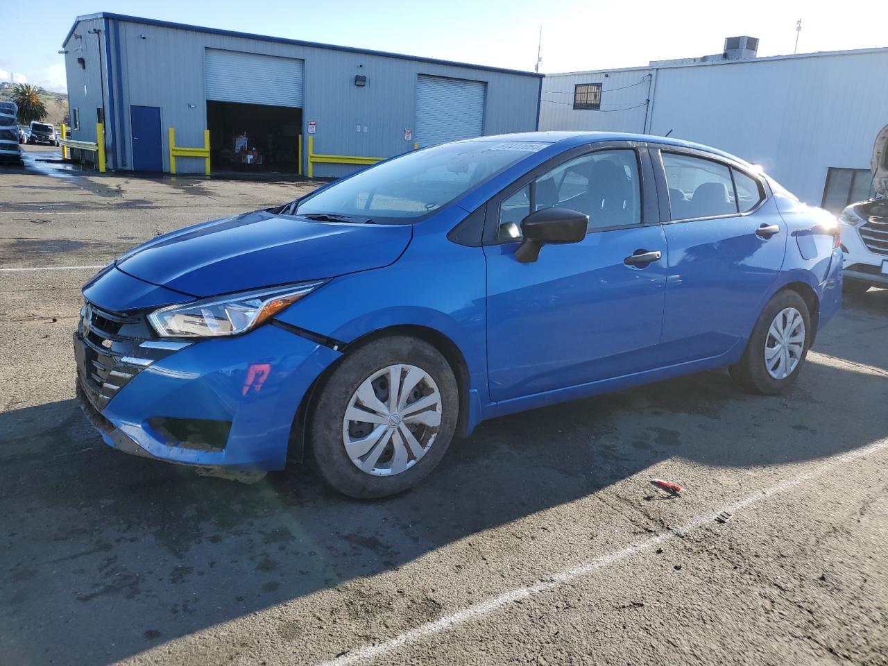  Salvage Nissan Versa